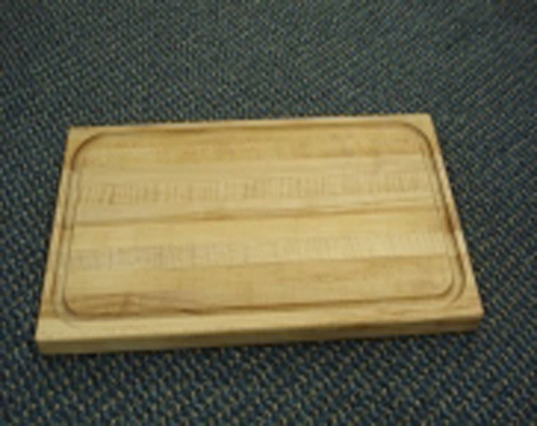 Rectangular wooden cutting board with a juice groove, available in bulk for manufacturers and large-scale production.