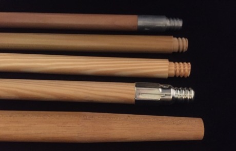 Variety of bulk wooden mop handles and broom handles, showcasing different wood species, hardware attachments, and finishing options for manufacturers.