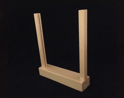 Custom wooden menu holder with a natural finish, available in bulk for manufacturers and high-volume production.